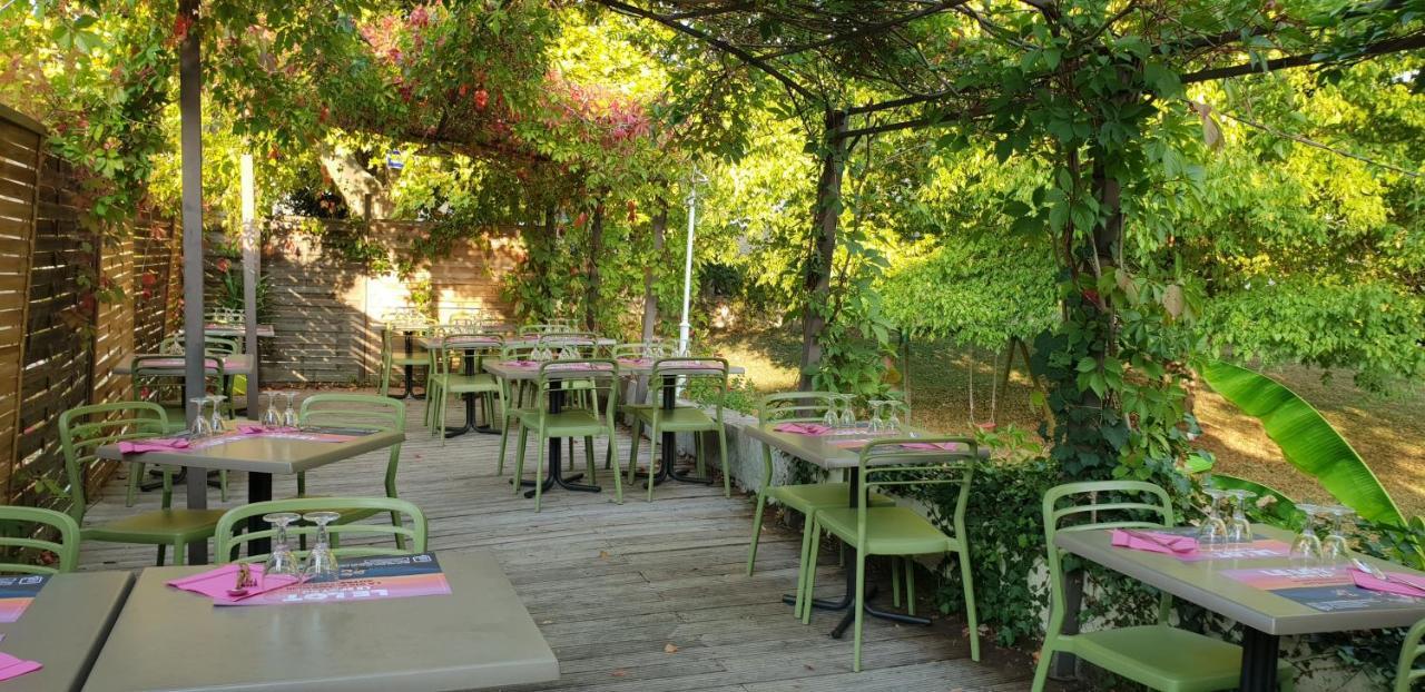 Hotel La Barguelonne Montcuq ภายนอก รูปภาพ