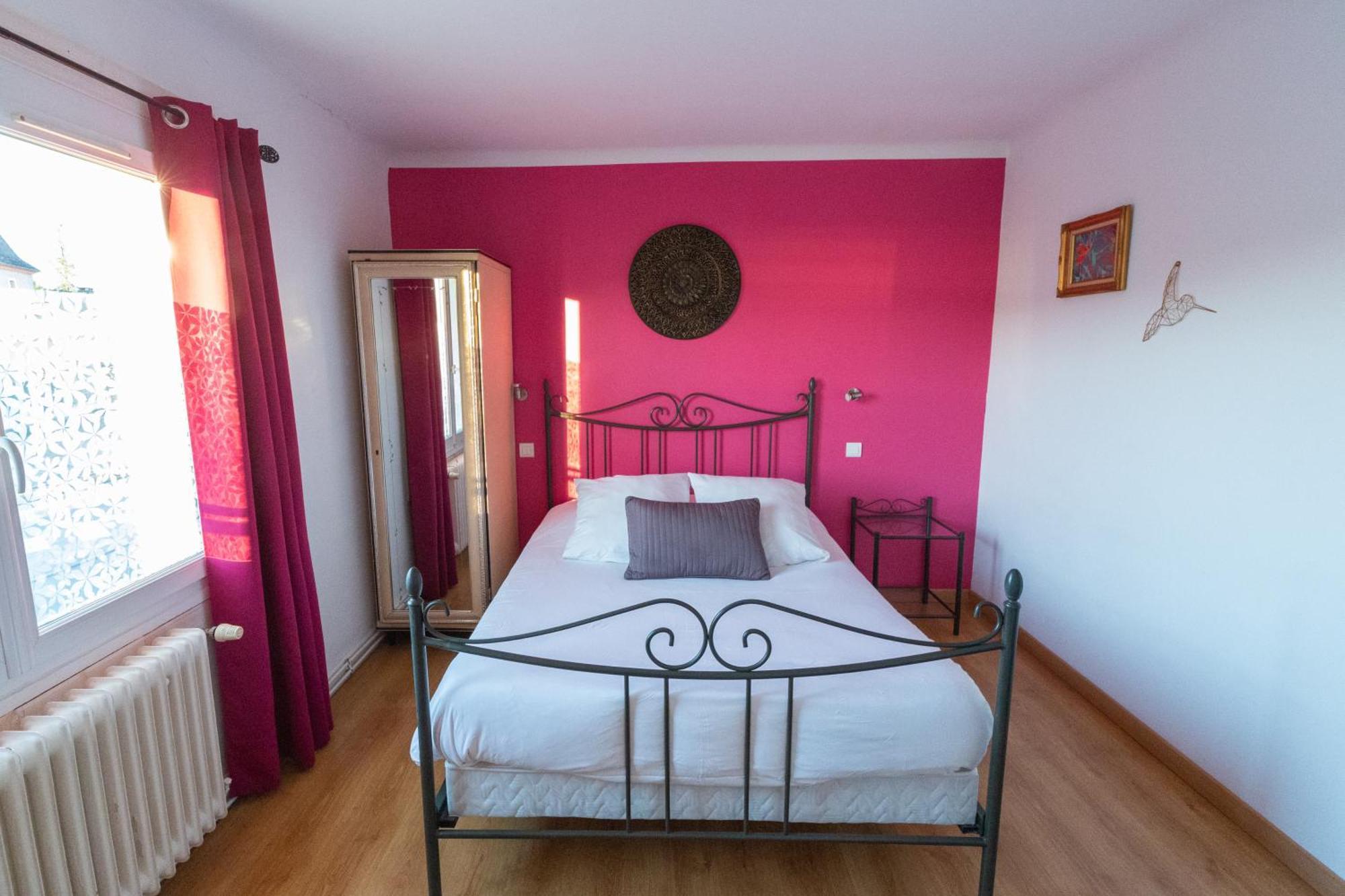 Hotel La Barguelonne Montcuq ภายนอก รูปภาพ