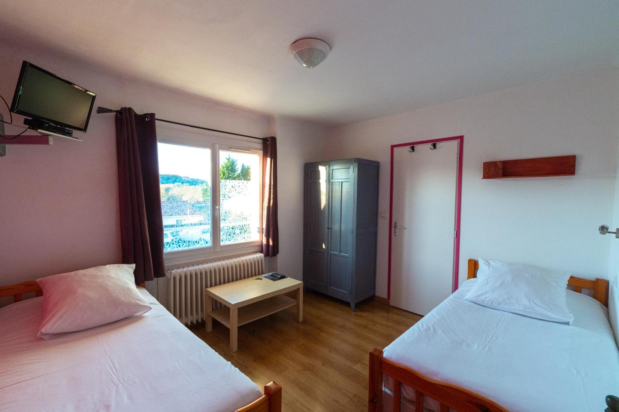 Hotel La Barguelonne Montcuq ภายนอก รูปภาพ