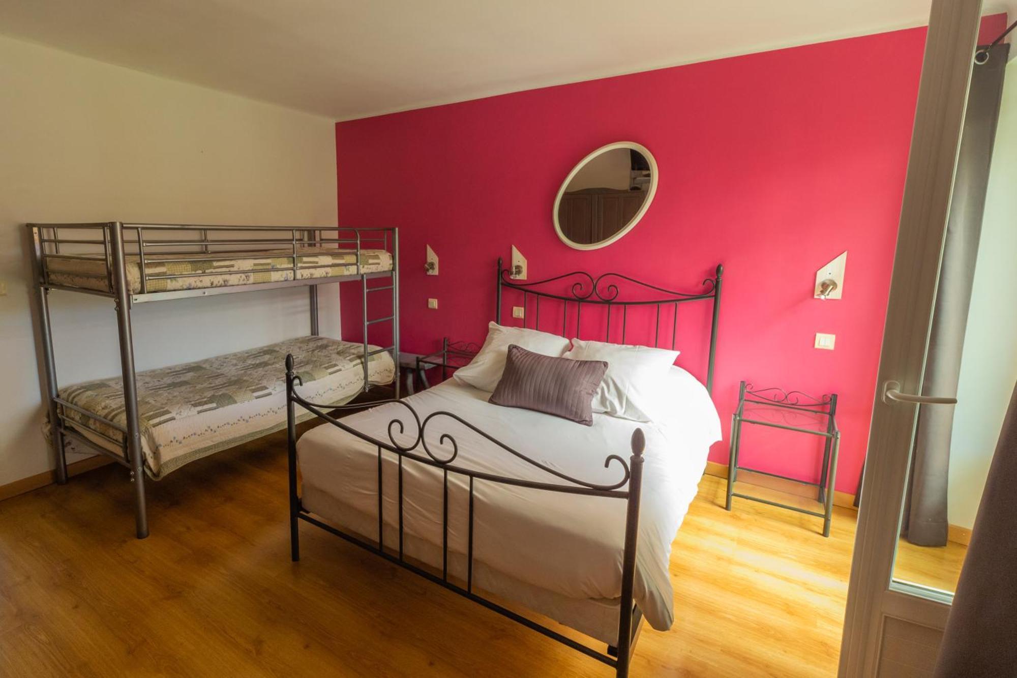 Hotel La Barguelonne Montcuq ภายนอก รูปภาพ