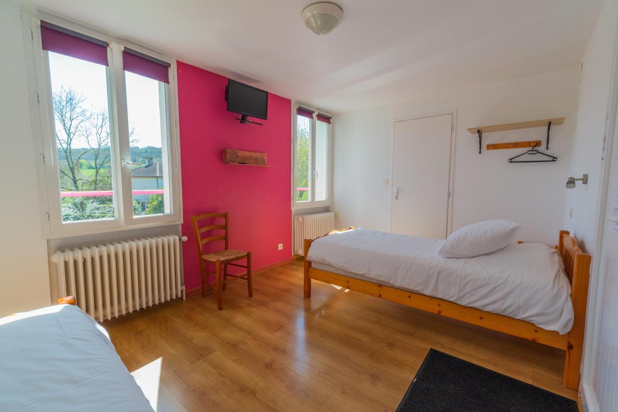 Hotel La Barguelonne Montcuq ภายนอก รูปภาพ